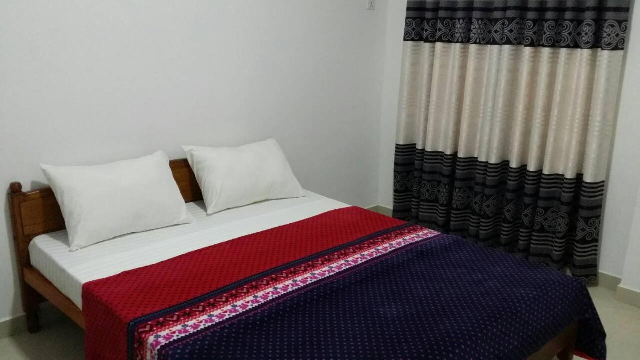 Tea Breeze Motel Nallathanniya Eksteriør billede